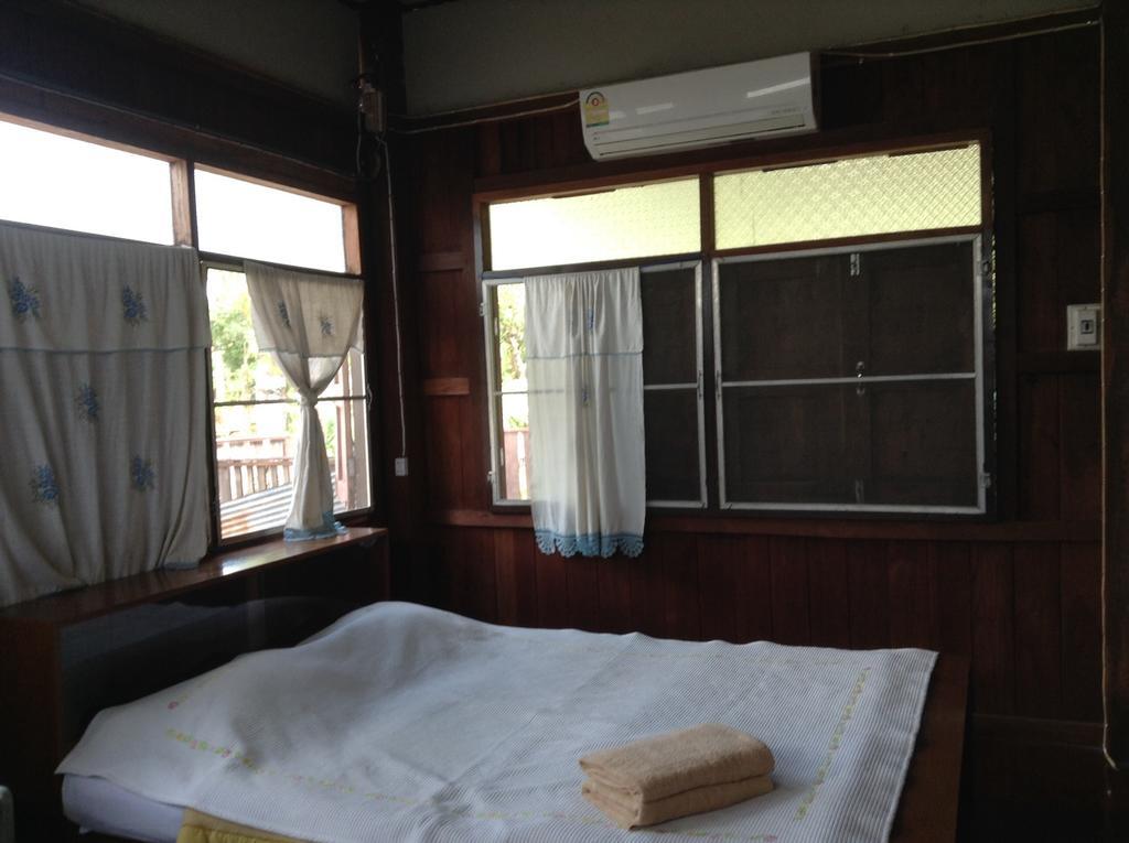 The Likeview Guesthouse Мэхонгсон Номер фото