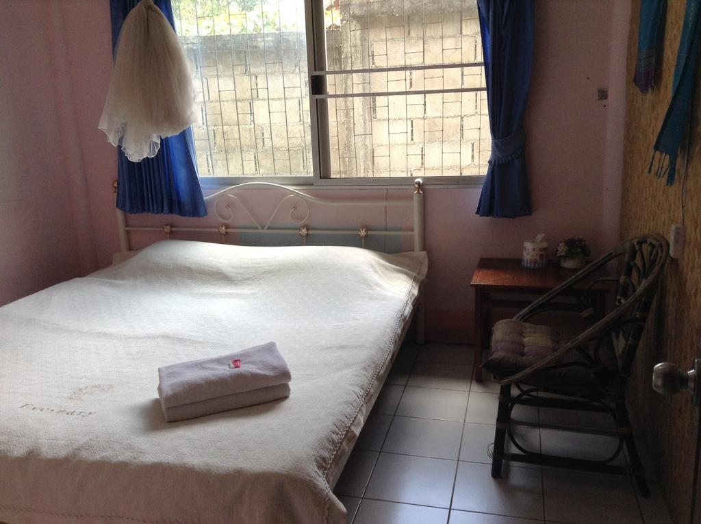 The Likeview Guesthouse Мэхонгсон Номер фото
