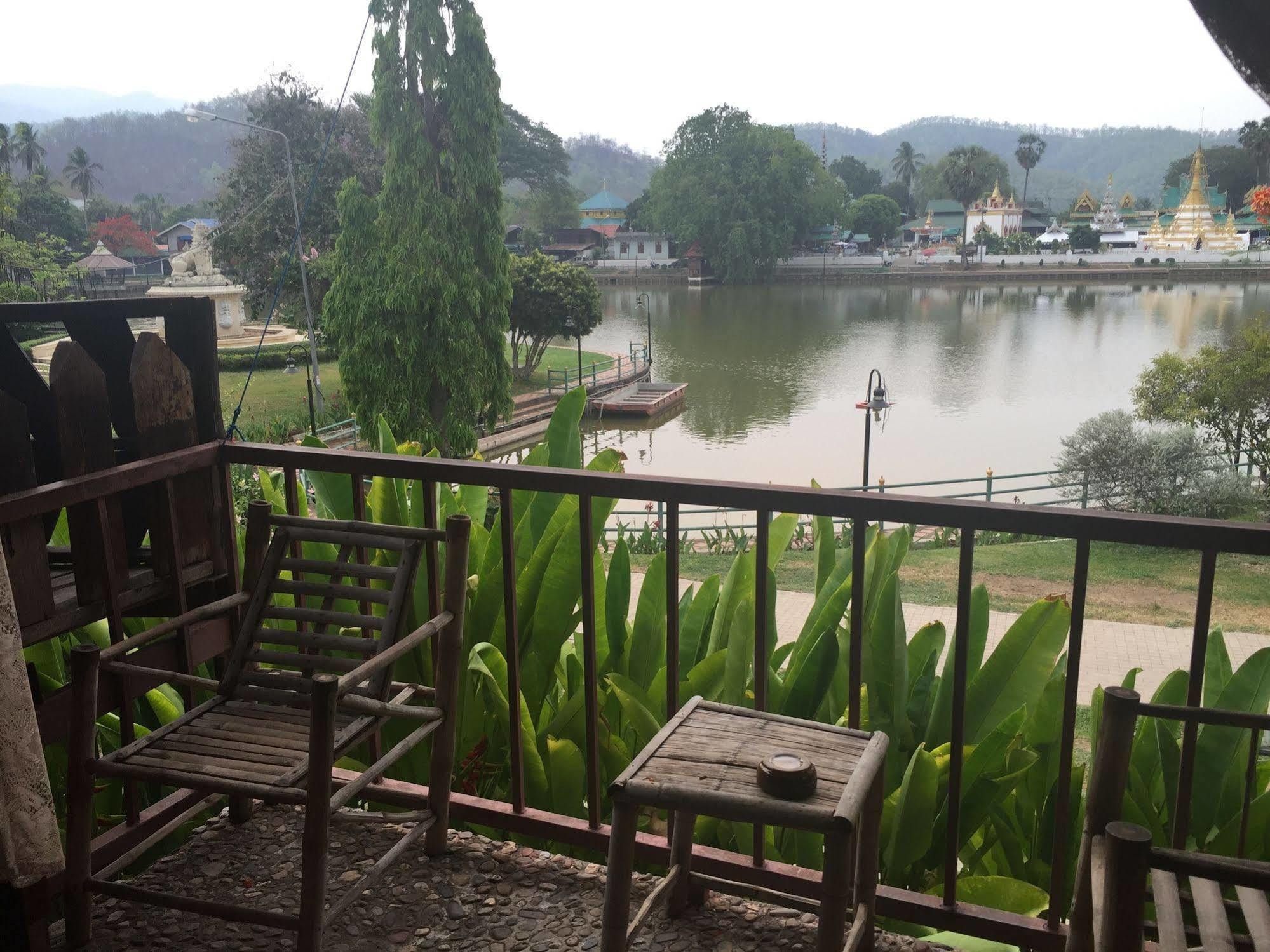 The Likeview Guesthouse Мэхонгсон Экстерьер фото